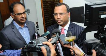 L’Attorney General, Satish Faugoo, après la réunion du comité qui planche sur le projet de loi sur la réforme électorale. 