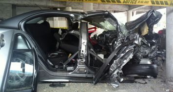  L'état de cette voiture démontre la violence de l'accident survenu à Calebasses aux petites heures du matin ce samedi 23 août. 