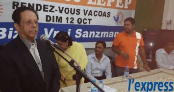 Des membres de l'alliance Lepep, dont SAJ, Ravi Rutnah et Ravi Yerrigadoo, étaient à Rivière-du-Rempart, ce jeudi 9 octobre.
