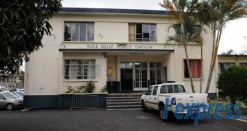  La police de Rose-Belle a arrêté un aide pâtissier, le samedi 25 octobre. Il aurait commis des attouchements sexuels sur une enfant.