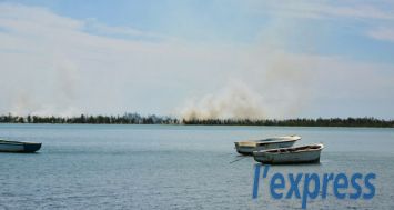 Un incendie s’est déclaré ce mardi 4 novembre sur l’île aux Bénitiers.