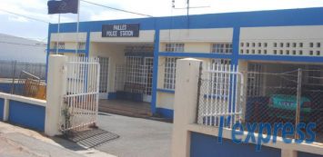 Une habitante de Quatre-Bornes a porté plainte au poste de police de Pailles, le lundi 3 novembre, pour vol.