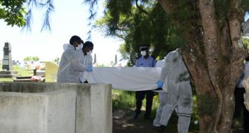 Exhumation du corps de Soundirand Ramasawmy ce vendredi 13 février au cimetière de Cap-Malheureux. 