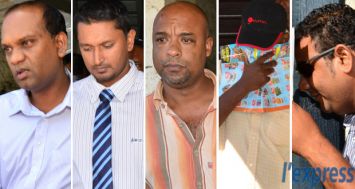 Les cinq policiers arrêtés dans le cadre de l'enquête policière sur la mort d'Iqbal Toofany ont étaient reconduits en cellule policière après leur comparution devant le tribunal de Bambous ce jeudi 26 mars.