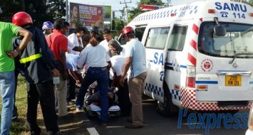 L’accident s’est produit à proximité de Mer-Rouge ce mercredi 3 juin.Le motocycliste ainsi que sa passagère ont dû être transportés à l’hôpital par le SAMU.