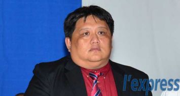 Ken Fong, qui est travailleur social, accédera ce lundi 22 juin à ses fonctions de maire à l’issue d’une élection.