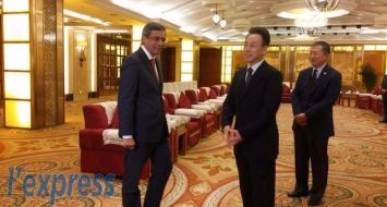 Lors d’une rencontre avec la presse chinoise, Xavier-Luc Duval a énuméré les avantages de Maurice face à d’autres destinations, comme les Maldives par exemple. 