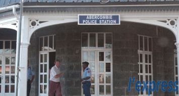  Le siège de la CID de Port-Louis Nord se trouve au quartier régional de la police à Abercrombie.