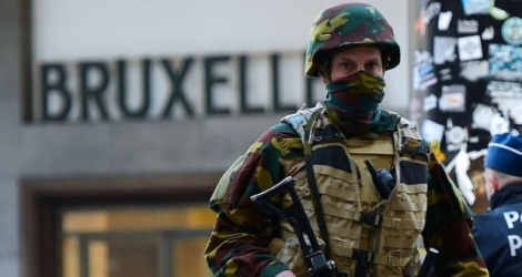 Un soldat belge dans les rues de Bruxelles, le 22 mars 2016 