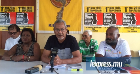 Jack Bizlall au siège de la Fédération des travailleurs unis, à Port-Louis, le jeudi 28 avril.