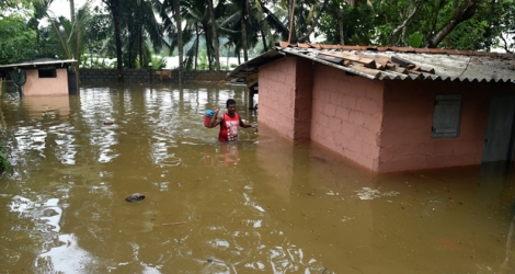 Quelque 350.000 personnes ont été touchées par les inondations et 200.000 ont dû trouver refuge dans des centres d'urgence.