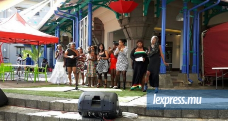  Un mini-spectacle, préparé par l’ONG Parapli Rouz, a été joué au Caudan Waterfront, le jeudi 2 juin.