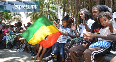 Manifestation de la communauté rasta au Jardin de la compagnie, le 6 mai 2016.