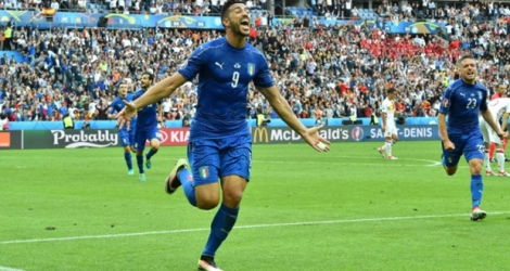 L'attaquant italien Graziano Pellè, auteur du 2e but de son équipe face à l'Espagne en 8e de finale de l'Euro au Stade de France.