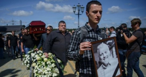 Rassemblement en hommage au journaliste Pavel Cheremet, le 23 juillet 2016 à Minsk trois jours après sa mort dans un attentat à la voiture piégée