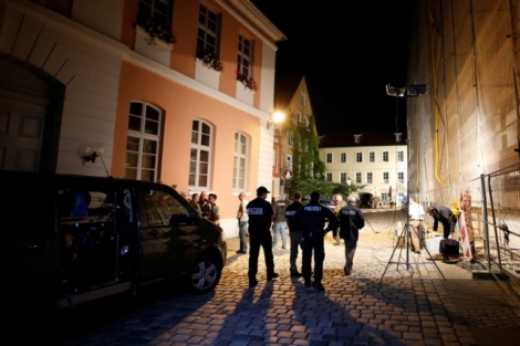 La bombe a détonné peu après vers 22h00 devant un restaurant du centre-ville d'Ansbach, à proximité immédiate d'un festival de musique pop.