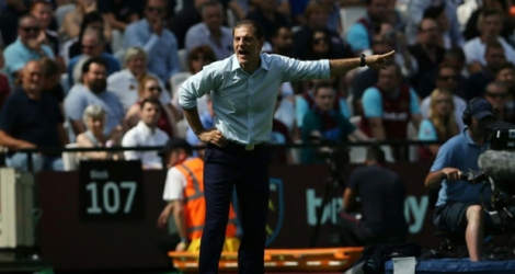 L'entraîneur de West Ham Slaven Bilic donne des indications lors d'un match amical face à la Juventus à Londres, le 7 août 2016 .