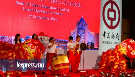 Des dragons chinois ont égayé l'inauguration de la branche mauricienne de la Banque de Chine le mardi 27 septembre à l’hôtel Intercontinental, Balaclava.