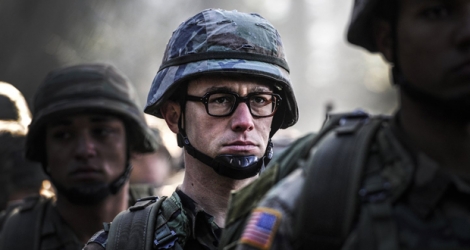 Oliver Stone, réalisateur et scénariste du film Snowden, s’est donné pour défi de dépeindre la vie d’un des personnages les plus controversés au monde.