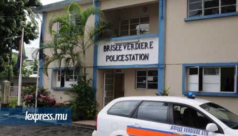 Un policier habitant Brisée-Verdière a été arrêté, le mercredi 19 octobre.