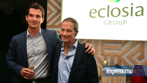 Le CEO d’Eclosia Cédric de Spéville en compagnie de son père Michel, le fondateur du groupe, jeudi 20 octobre à Moka.