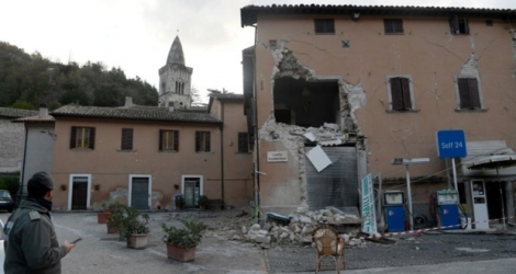 Les dégâts provoqués par deux fortes secousses sismiques qui ont touché le centre de l'Italie, le 27 octobre 2016 à Visso.
