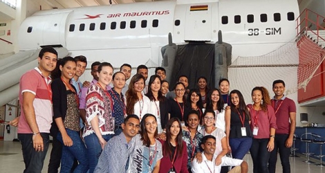 Les nouveaux membres de l’équipage d’Air Mauritius qui seront en poste à partir de décembre. 