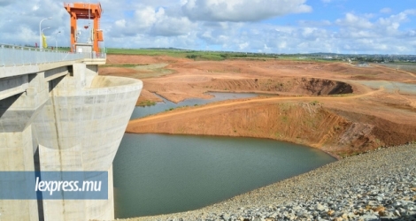 À terme, le barrage de Bagatelle pourra produire 25 millions de mètres cubes d’eau.