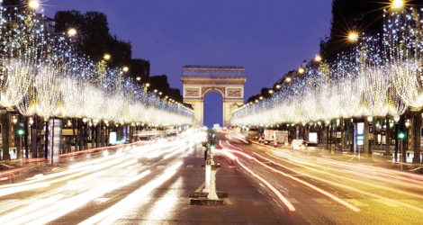 Une piste cyclable sur les Champs-Elysées annoncée vendredi.