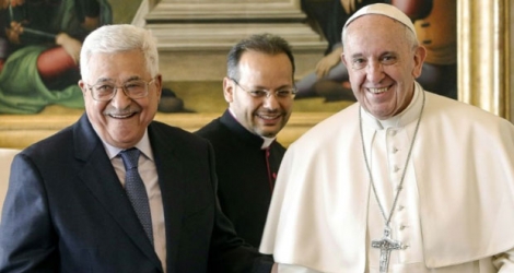 Le président palestinien Mahmoud Abbas et le pape François, le 14 janvier 2017 lors d'une audience privée au Vatican.