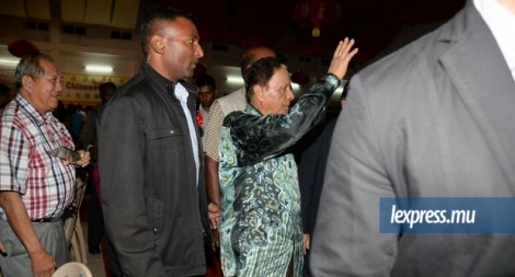 «Mo dir zot au revoir. Mo pe ale», a lancé le Premier ministre sortant à l'issue d'un banquet chinois à Trianon, 21 janvier.