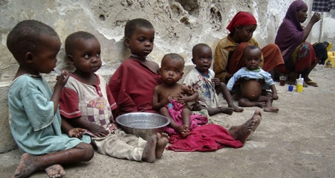 La crise humanitaire s'aggrave en Somalie où plus de 300 décès dus au choléra et à la diarrhée ont été rapportés depuis le début de l'année.