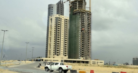 Immeuble en construction à Eko Atlantic City, à Lagos, le 22 novembre 2016, reflet de la crise de l'immobilier au Nigéria