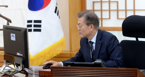 Moon Jae-In va mettre au rebut des manuels d'histoire controversés publiés par le précédent gouvernement.
