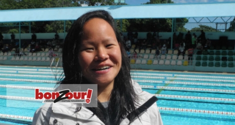 Elodie Poo Cheong est championne de Maurice – pour 2017 – des 100m nage libre et 100m papillon.