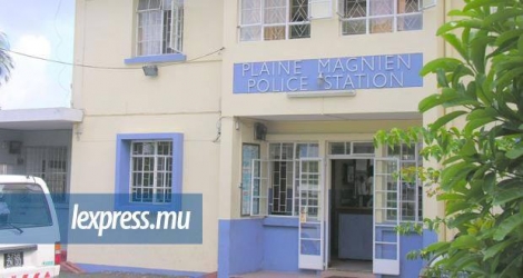 Une deposition a été faite au poste de police de Plaine-Magnien