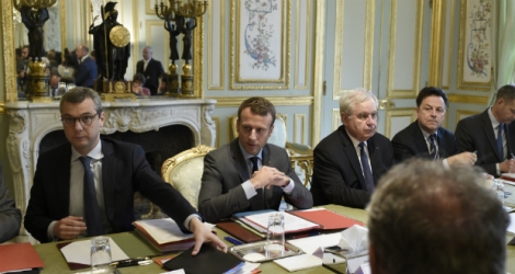 Le président français Emmanuel Macron demandera au Parlement de prolonger jusqu'au 1er novembre l'état d'urgence.