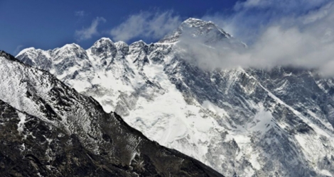 L'Everest, le 20 avril 2015 à Tembuche, au Népal 