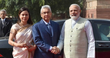 Le couple Jugnauth lors d’une rencontre avec Narendra Modi, hier.