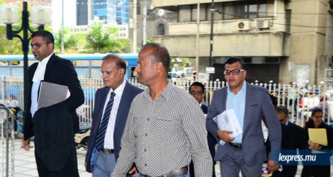 Prakash Maunthrooa à son arrivée en cour, ce vendredi 23 juin.