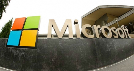 Fin juin 2016, Microsoft employait environ 114.000 personnes. Il doit annoncer ses résultats financiers annuels le 20 juillet.
