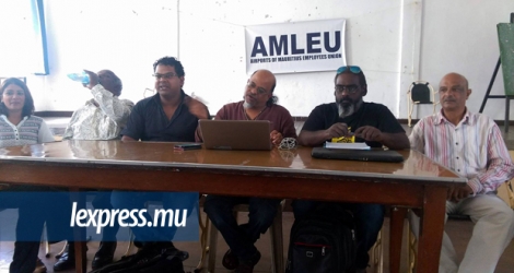 Les membres d’Airports of Mauritius Ltd Employers Union étaient face à la presse, mercredi 5 juillet. 