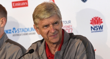 Arsène Wenger a répété en Australie sa volonté de conserver à Arsenal l'attaquant français Olivier Giroud.