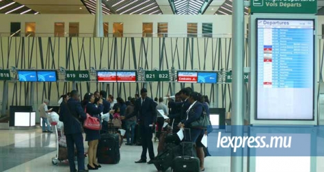 Les compagnies aériennes devront renseigner le Passport and Immigration Office sur les passagers, au départ ou à l’arrivée.