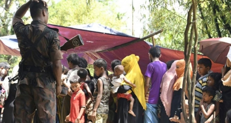 Des Rohingyas dans un camp de réfugiés à Ukhia au Bangladesh, le 16 septembre 2017
