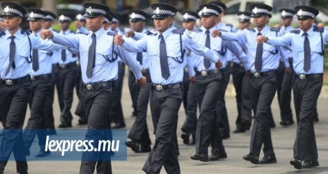 Après leur confirmation, les recrues entreront à la Police Training School le 28 septembre.