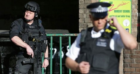 Des policiers armés dans le centre de Londres, le 15 septembre 2017 