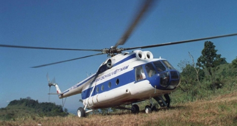 Deux hélicoptères militaires ont été dépêchés dans la zone pour tenter de localiser l'épave de l'Embraer et les corps des victimes