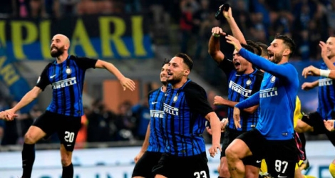 Avec ce succès, l'Inter s'installe à la deuxième place du classement, à deux points de Naples, désormais seul leader.
