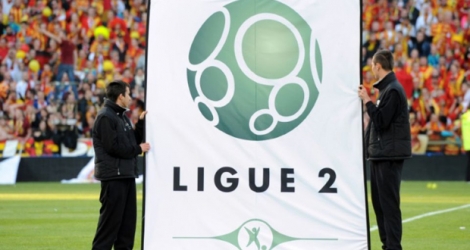 L'AC Ajaccio empoche le derby corse face au Gazélec (2-0) pour rester dans la roue du leader Reims lors de la 12e journée de Ligue 2 